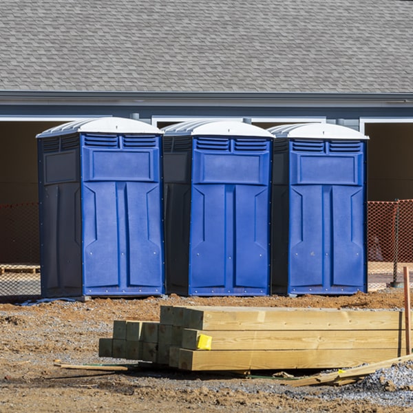 how can i report damages or issues with the porta potties during my rental period in Farmersburg IA